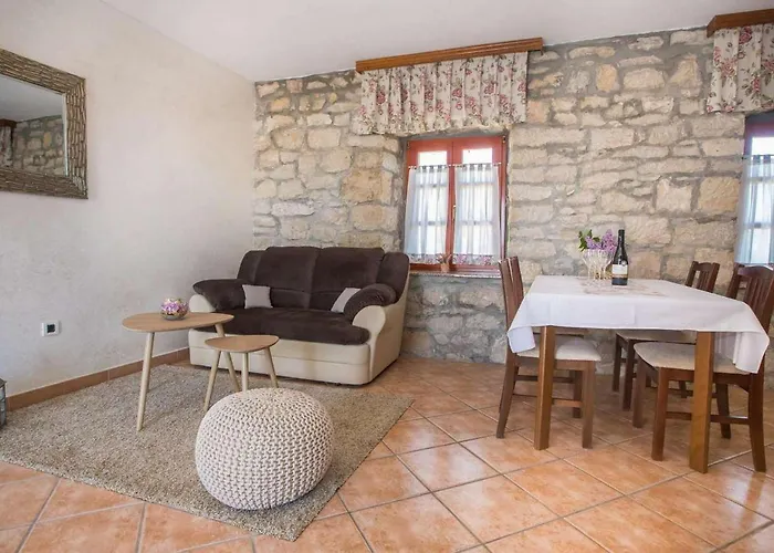 Lovely In With Wifi Apartman Porec